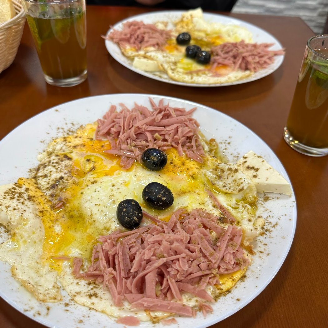 Cafe Amini 1